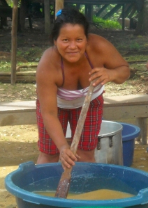 Bora woman making masato at Brillo Nuevo. Photo by Campbell Plowden/Center for Amazon Community Ecology